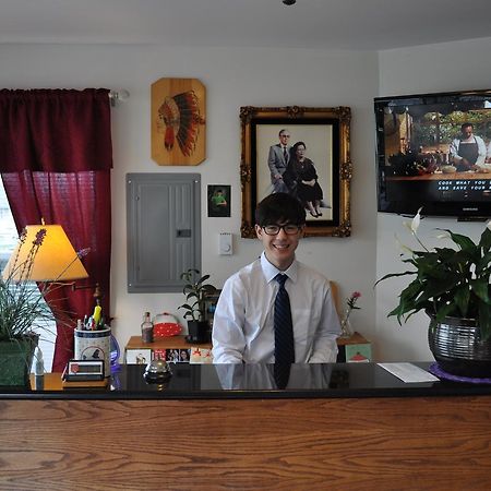 Golden Lion Motel Raymond Exteriér fotografie